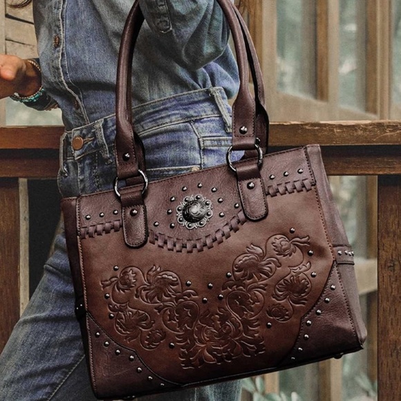 Western style large size tote with top handles and embossed vegan leather - Picture 2 of 4